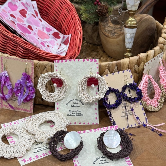 Hand crocheted boho earrings - Picture 7 of 9